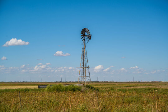 An entrance road going to Amarillo, Texas