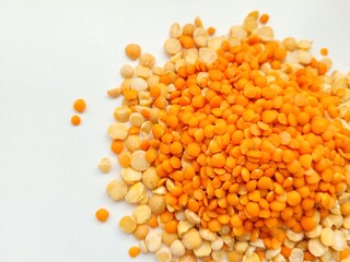 Raw split peas and red lentils.