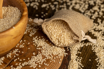 white sesame seeds for use in cooking