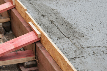 Betonarbeiten auf einer Baustelle