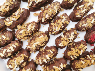 small chocolate desserts