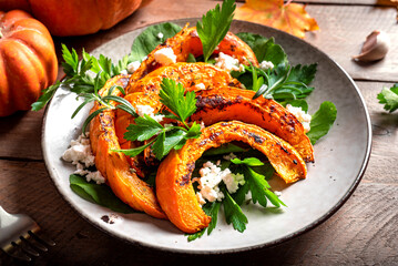 Autumn salad with grilled pumpkin, feta cheese