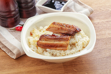 Roasred eel with steamed rice