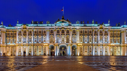 The Winter Palace, residence of the House of Romanov, from 1732 to 1917, the facade at night.