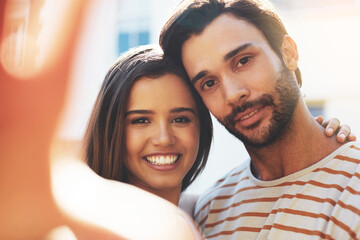 Fototapeta premium Outdoor, couple and happy with selfie on portrait for social media post, profile picture and memories. People, confidence and smile with bonding on break, relax and memories on date as soulmate