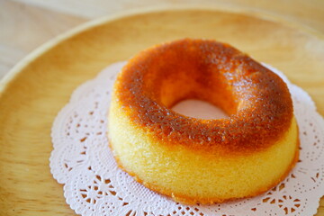 リングの形をしたプリン味のケーキ。