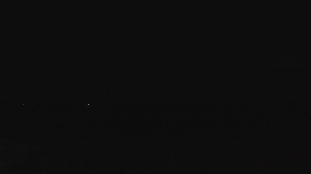 Gewitter Nachts mit Blitzen in Slow Motion