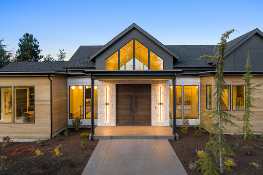 New Contemporary Style Luxury Home Exterior