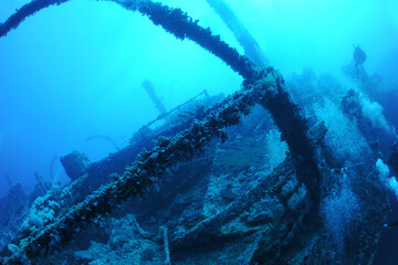 wreck - shipwreck) in scuba divers' slang - a type of dive in which a descent is made to sunken...