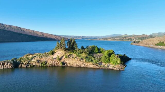 Aerial View of Rowena Crest Island and Columbia River Pedestal Shot