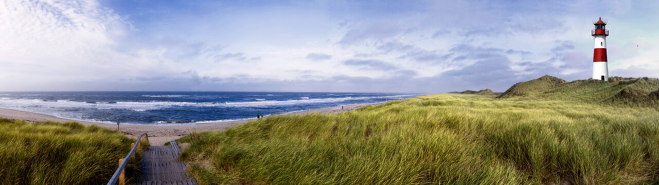 Lighthouse List-Ost with dune grass, elbow, Sylt, North Frisian Island, North Sea, North Friesland, Schleswig-Holstein, Germany, Europe