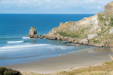 Heavy waves hitting the Beach at Castlepoint © Louis