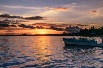 Atardecer en la playa
Foto tomada en Bávaro Beach, Punta Cana, República Dominicana