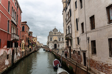Fototapeta premium View to channel and houses in Venice