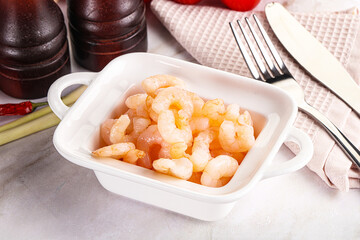 Cocktail prawns in the bowl
