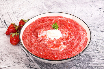 Strawberry soup with strachatella cheese