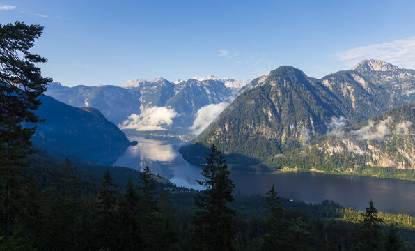 รูปภาพHallstattersee – เลือกดูภาพถ่ายสต็อก เวกเตอร์ และวิดีโอ1,784 ...