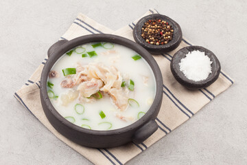  Doganitang is a soup made by boiling beef’s kneecaps.