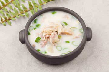   Doganitang is a soup made by boiling beef’s kneecaps.