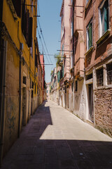 magnifique vue d'une ruelle de la ville de Venise en Italie