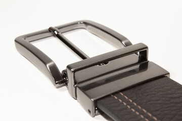 Men's leather belt with chrome buckle