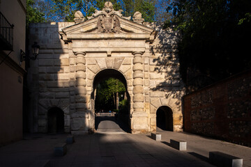 Naklejka premium Historic Puerta de las Granadas in Granada, Andalusia, Spain