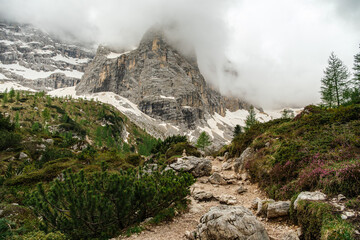 Stunning Alpine Peaks: The Scenic Route to Lago di Sorapis