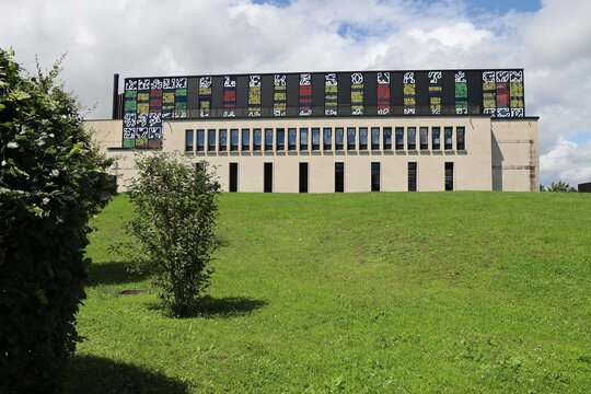 Le m&eacute;morial de Verdun, vue de l'ext&eacute;rieur, ville de Fleury devant Douaumont, d&eacute;partement de la Meuse, France