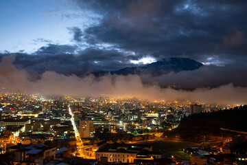 CIUDAD SORPRESA © Candenina