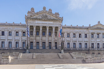 Obraz premium View of the the facade of the Legislative Palace of Uruguay in the center of Montervideo