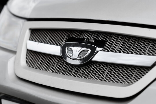 KIROV, RUSSIA - MAY 29, 2024 daewoo logo, close up view, car dealer and manufacturer, global automobile manufacture