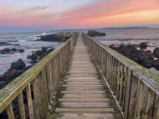 Obraz premium Bridge towards Rathlin Island Ballycastle Sunset