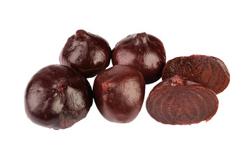 betteraves rouges cuites entières isolées