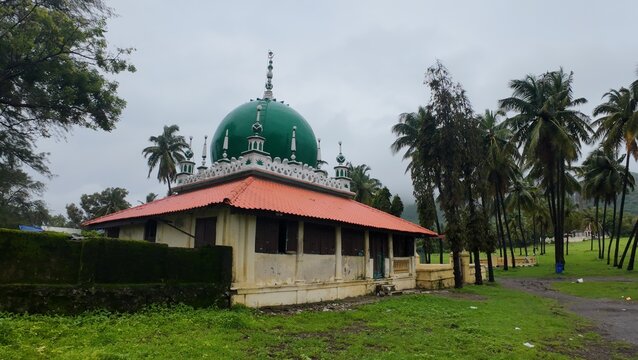 Pirwadi Darga, Pirwadi, Nagaon, Uran, Navi Mumbai, Maharashtra 