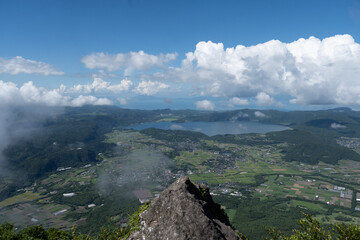 夏の開聞岳の山頂
