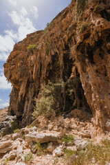 Degub Cave in Socotra Island- a karst cave with beautiful sculptures inside. Totally worth visit place in island.