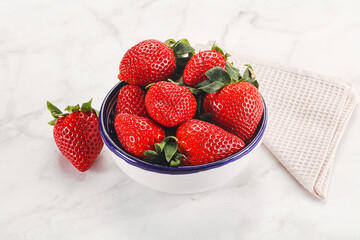 Sweet srawberry in the bowl