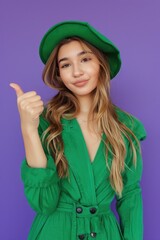Naklejka premium A beautiful young woman wearing a green dress and hat, perfect for a vintage or classical theme