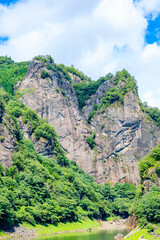 夏の日向神峡　ハート岩　福岡県八女市　Hyugamikyo in summer. Heart Rock. Fukuoka Pref, Yame City.