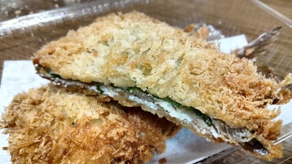 It is a Japanese food that is popular in Japan and liked by Japanese people.