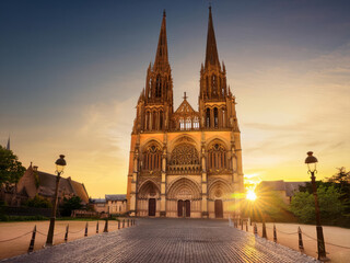 Fototapeta premium cathedral at sunset
