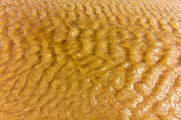 Waves. © Marcin Lonczak