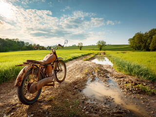 Obraz premium old motorbike broken down 