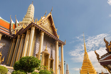 Popular attractions of Bangkok, Thailand: Lumphini Park, a marke
