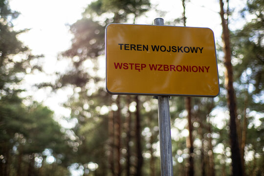 Ostrzeżenie przed wejściem na obszar poligonu