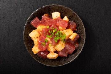 マグロと長芋のキムチ漬け