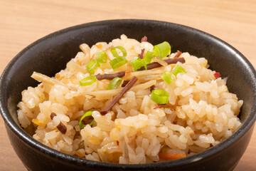 イカとごぼうの炊き込みご飯