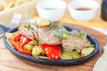Sirloin Mexicano servido en Sartén 