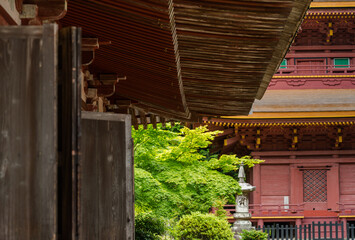 滋賀県近江八幡市の長命寺にある建物の写真