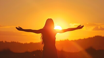 Fototapeta premium free happy woman enjoying sunset. 